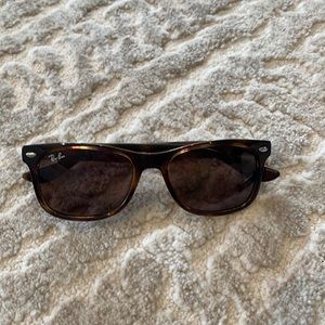 Kids ray-ban sunglasses